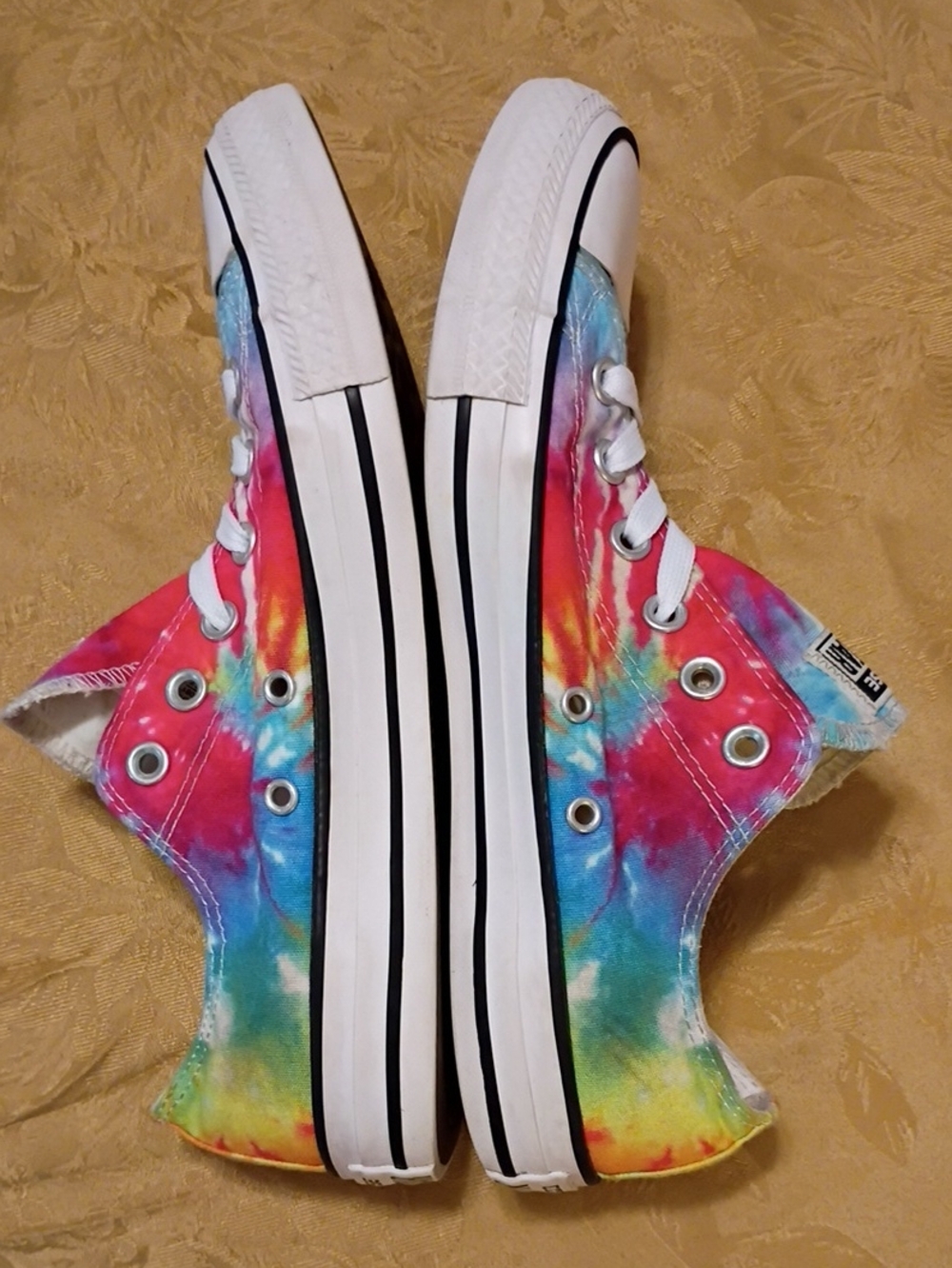 CONVERSE All Star Tie-Dye Low Top - Red, Blue, Yellow Women's 9.0 Men's 7.0 - Picture 6 of 9